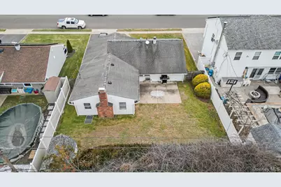 17 Wilson Lane, Bethpage, NY 11714 - Photo 7