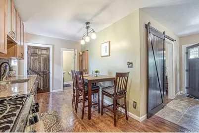 524 Central Avenue, Bethpage, NY 11714 - Photo 9