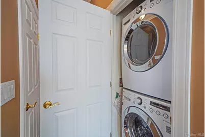 116 Maya Circle, Central Islip, NY 11722 - Photo 11