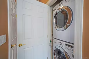 116 Maya Cir, Central Islip, NY 11722 - Photo 11