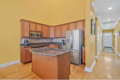 116 Maya Circle, Central Islip, NY 11722 - Photo 7