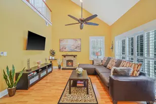 116 Maya Cir, Central Islip, NY 11722 - Photo 3