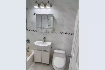 8762 Little Neck Parkway #2 floor, Floral Park, NY 11001 - Photo 7