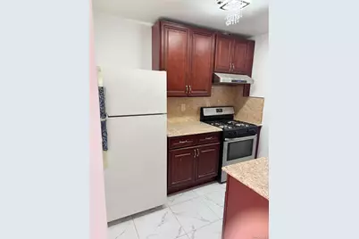 8762 Little Neck Parkway #2 floor, Floral Park, NY 11001 - Photo 3