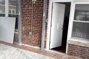 87-62 Little Neck Pkwy, Floral Park, NY 11001 - Photo 9