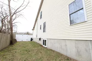 275 Railroad Ave, Center Moriches, NY 11934 - Photo 21