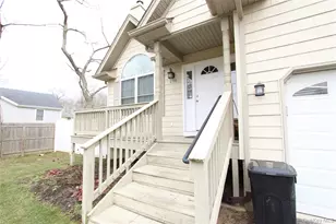 275 Railroad Ave, Center Moriches, NY 11934 - Photo 23