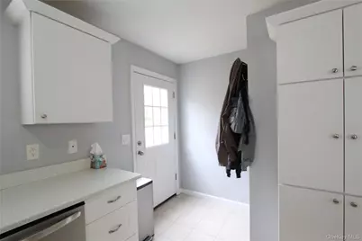 275 Railroad Avenue, Center Moriches, NY 11934 - Photo 7