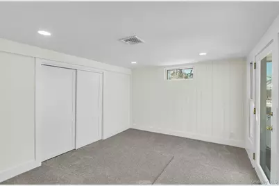 33 Oceanview Road, Hampton Bays, NY 11946 - Photo 21