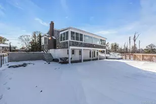 33 Oceanview Rd, Hampton Bays, NY 11946 - Photo 27