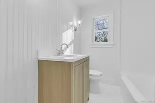 33 Oceanview Rd, Hampton Bays, NY 11946 - Photo 13