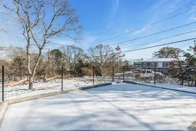 33 Oceanview Road, Hampton Bays, NY 11946 - Photo 27