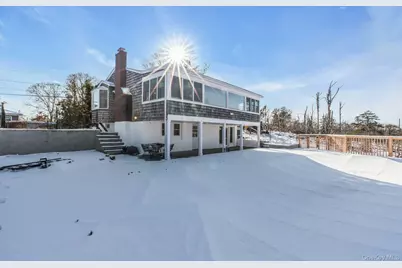 33 Oceanview Road, Hampton Bays, NY 11946 - Photo 29