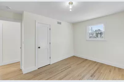 33 Oceanview Road, Hampton Bays, NY 11946 - Photo 15