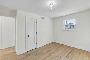 33 Oceanview Rd, Hampton Bays, NY 11946 - Photo 15