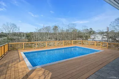 33 Oceanview Road, Hampton Bays, NY 11946 - Photo 31