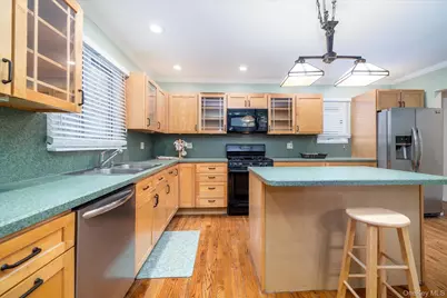 125 Wilson Street, East Rockaway, NY 11518 - Photo 13