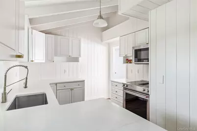 [Address not provided], Centre Island, NY 11771 - Photo 9