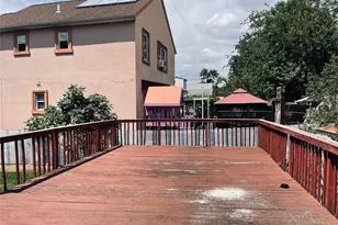 276 Benson Ave, Elmont, NY 11003 - Photo 15