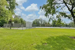 269 Treetop Cir, Nanuet, NY 10954 - Photo 39