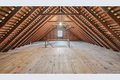 256 E Main Street, Westhampton Beach, NY 11978 - Photo 17