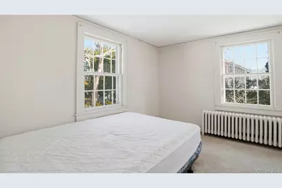 256 E Main Street, Westhampton Beach, NY 11978 - Photo 9