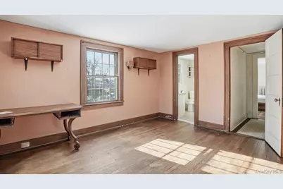 256 E Main Street, Westhampton Beach, NY 11978 - Photo 13