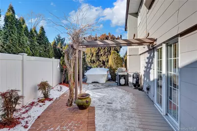 1993 Lowell Lane, Merrick, NY 11566 - Photo 27