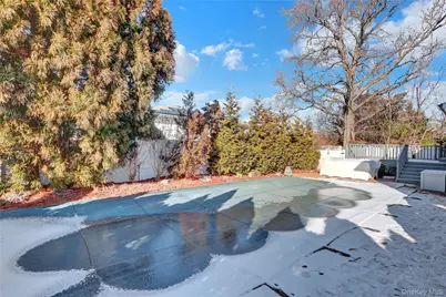 1993 Lowell Lane, Merrick, NY 11566 - Photo 25