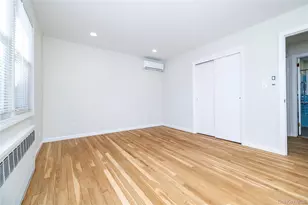 29 West Ave, Hicksville, NY 11801 - Photo 5