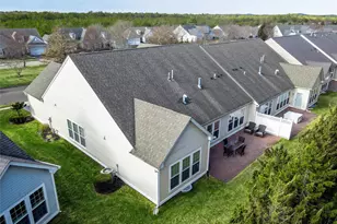 39 Kimberly Dr, Westhampton, NY 11977 - Photo 29