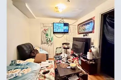 3509 Leavitt St, Flushing, NY 11354 - Photo 5