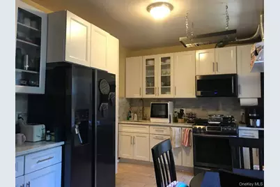 61-40 Saunders Street #C5, Rego Park, NY 11374 - Photo 3