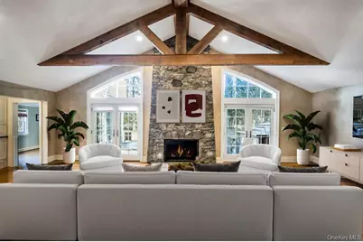 3 School House Lane, Great Neck, NY 11020 - Photo 11