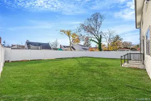 2386 Marlboro St, East Meadow, NY 11554 - Photo 3