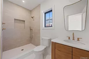 2386 Marlboro St, East Meadow, NY 11554 - Photo 25