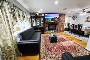 225 E Mineola Ave, Valley Stream, NY 11580 - Photo 9