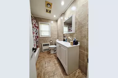 225 E Mineola Avenue, Valley Stream, NY 11580 - Photo 17