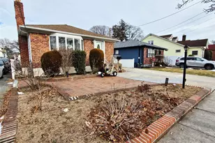 225 E Mineola Ave, Valley Stream, NY 11580 - Photo 3