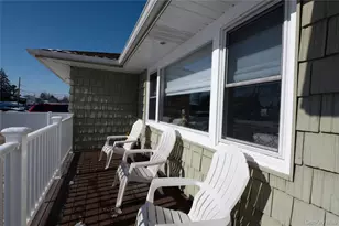 221 Young St, West Babylon, NY 11704 - Photo 3