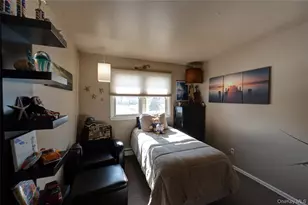 221 Young St, West Babylon, NY 11704 - Photo 19