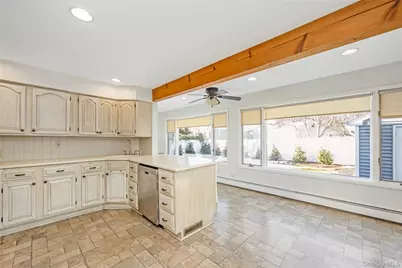 36 Wingam Drive, Islip, NY 11751 - Photo 9