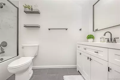 36 Wingam Drive, Islip, NY 11751 - Photo 17