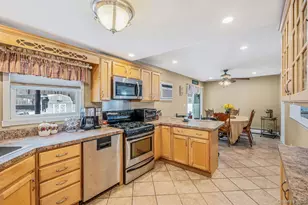 132 Gladstone Ave, West Islip, NY 11795 - Photo 23