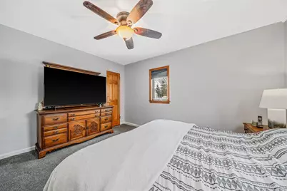 132 Gladstone Avenue, West Islip, NY 11795 - Photo 29