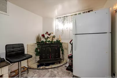 1917 Haight Avenue, Bronx, NY 10461 - Photo 23