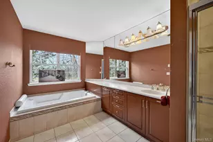 27 Hamlet Dr, Commack, NY 11725 - Photo 23