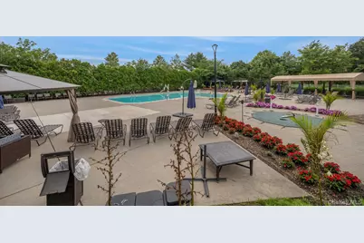 27 Hamlet Drive, Commack, NY 11725 - Photo 37