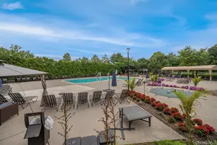 27 Hamlet Dr, Commack, NY 11725 - Photo 37