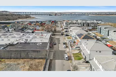 72-36 Almeda Avenue, Arverne, NY 11692 - Photo 5